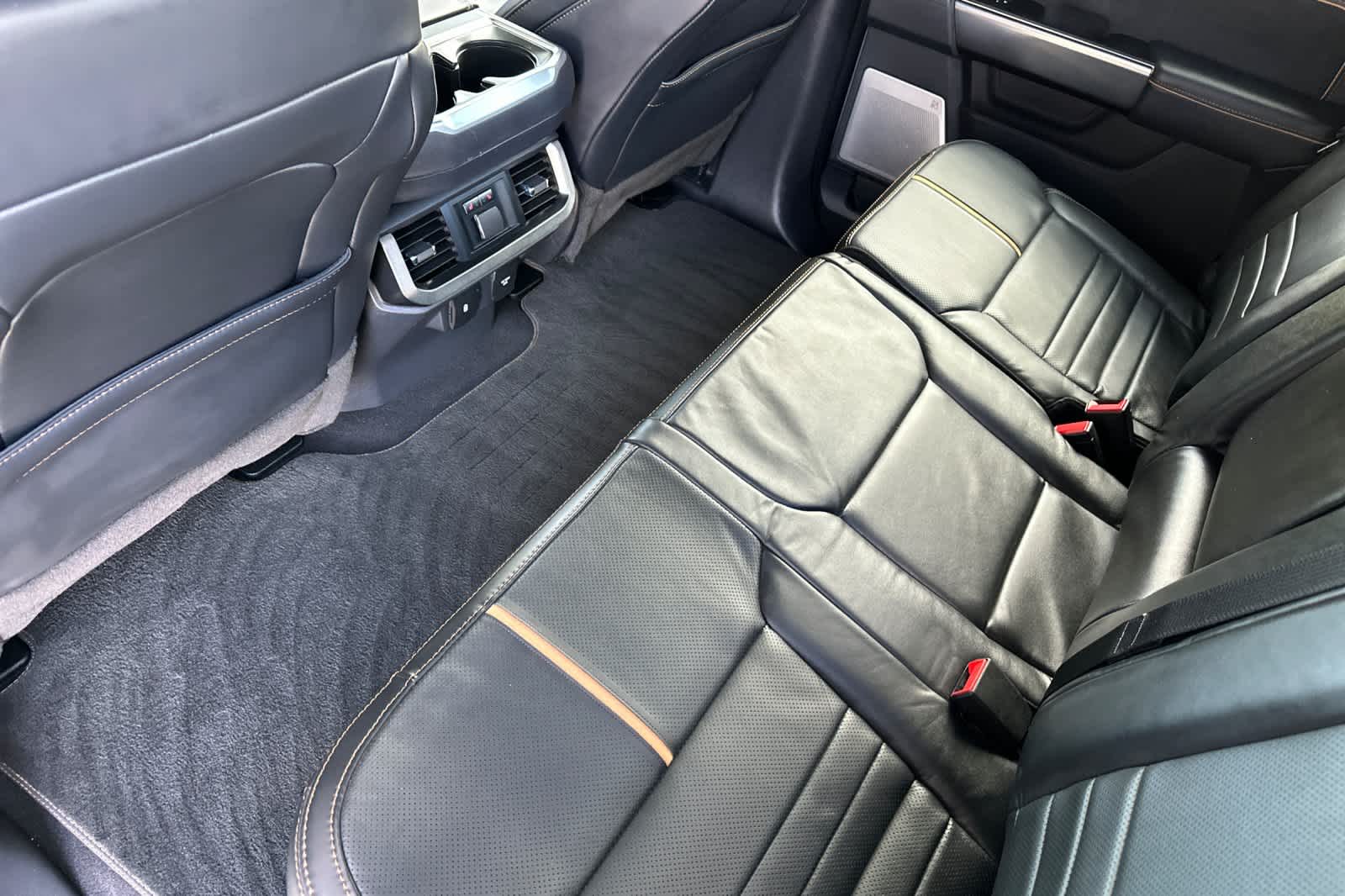 2023 Ford F-150 XLT photo 4