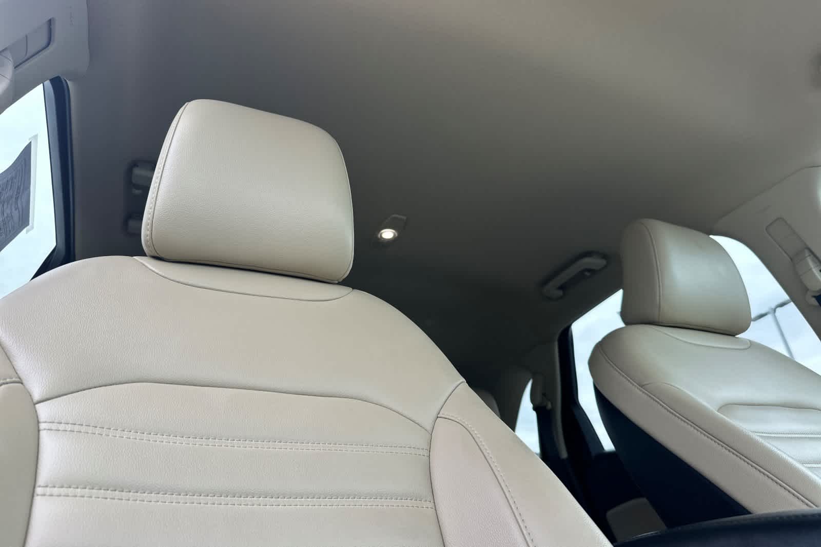 Thumbnail: 2022 Ford Edge - 17