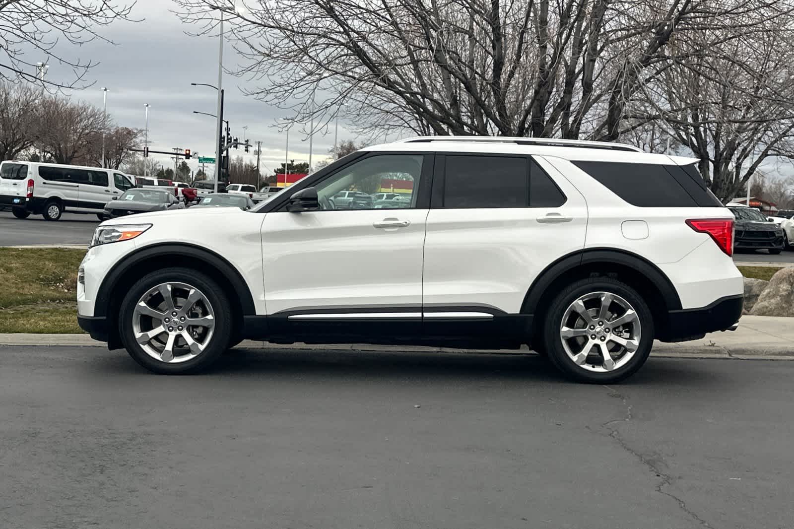 Thumbnail: 2020 Ford Explorer - 5