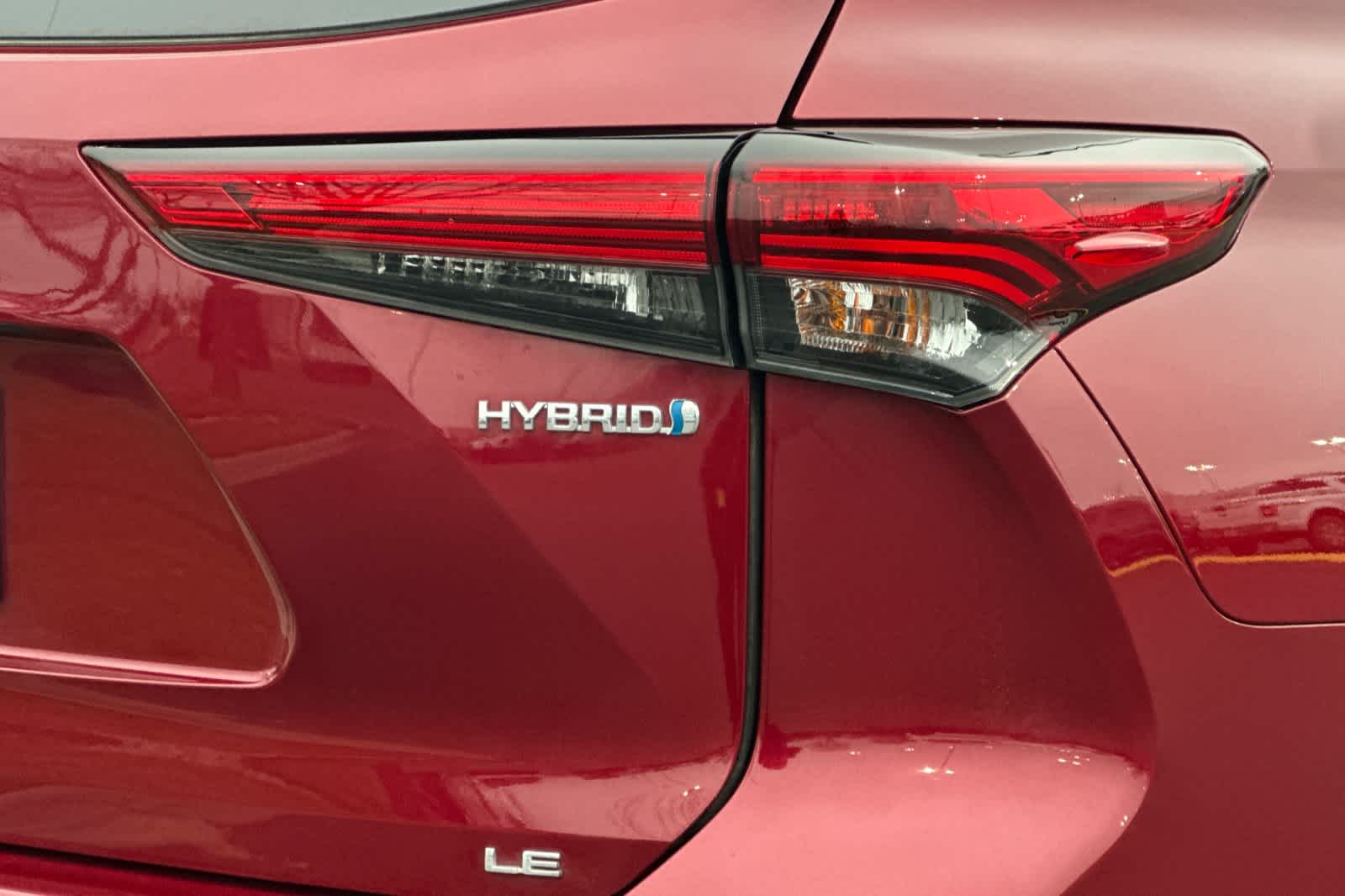 Thumbnail: 2023 Toyota Highlander - 28