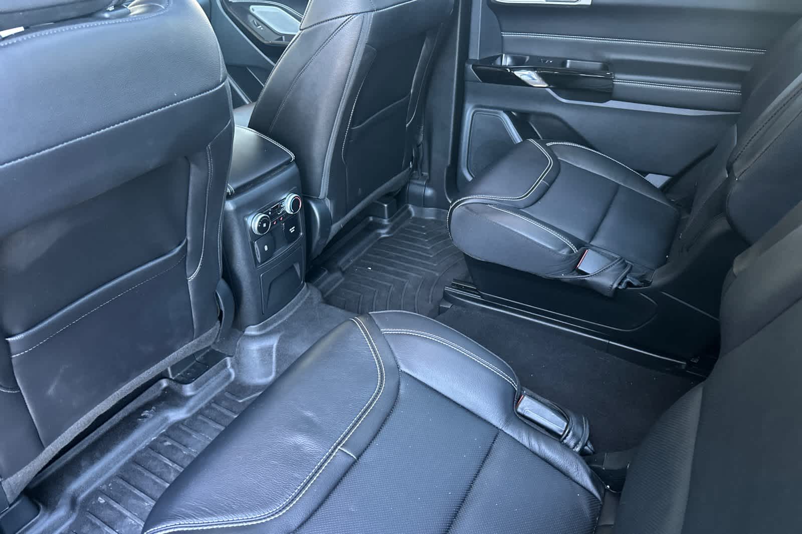 Thumbnail: 2023 Ford Explorer - 4