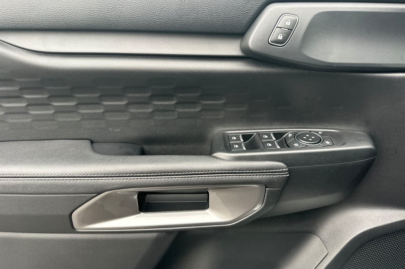 Thumbnail: 2025 Ford Ranger - 12