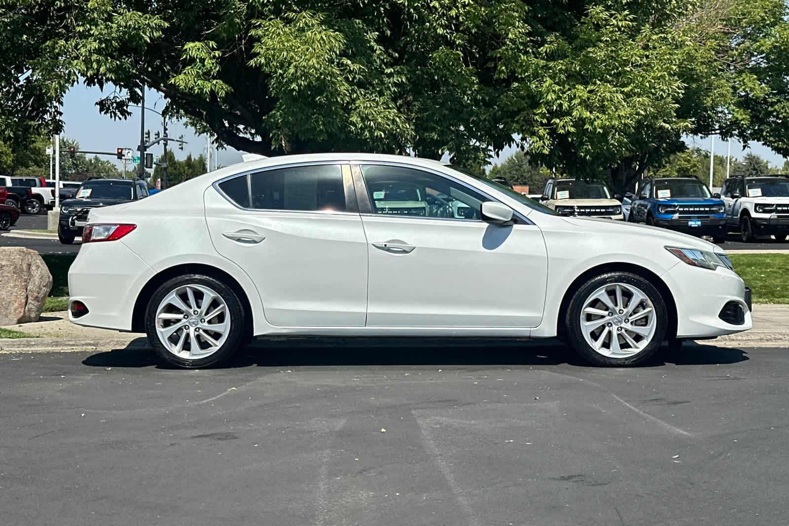 Thumbnail: 2017 Acura ILX - 8