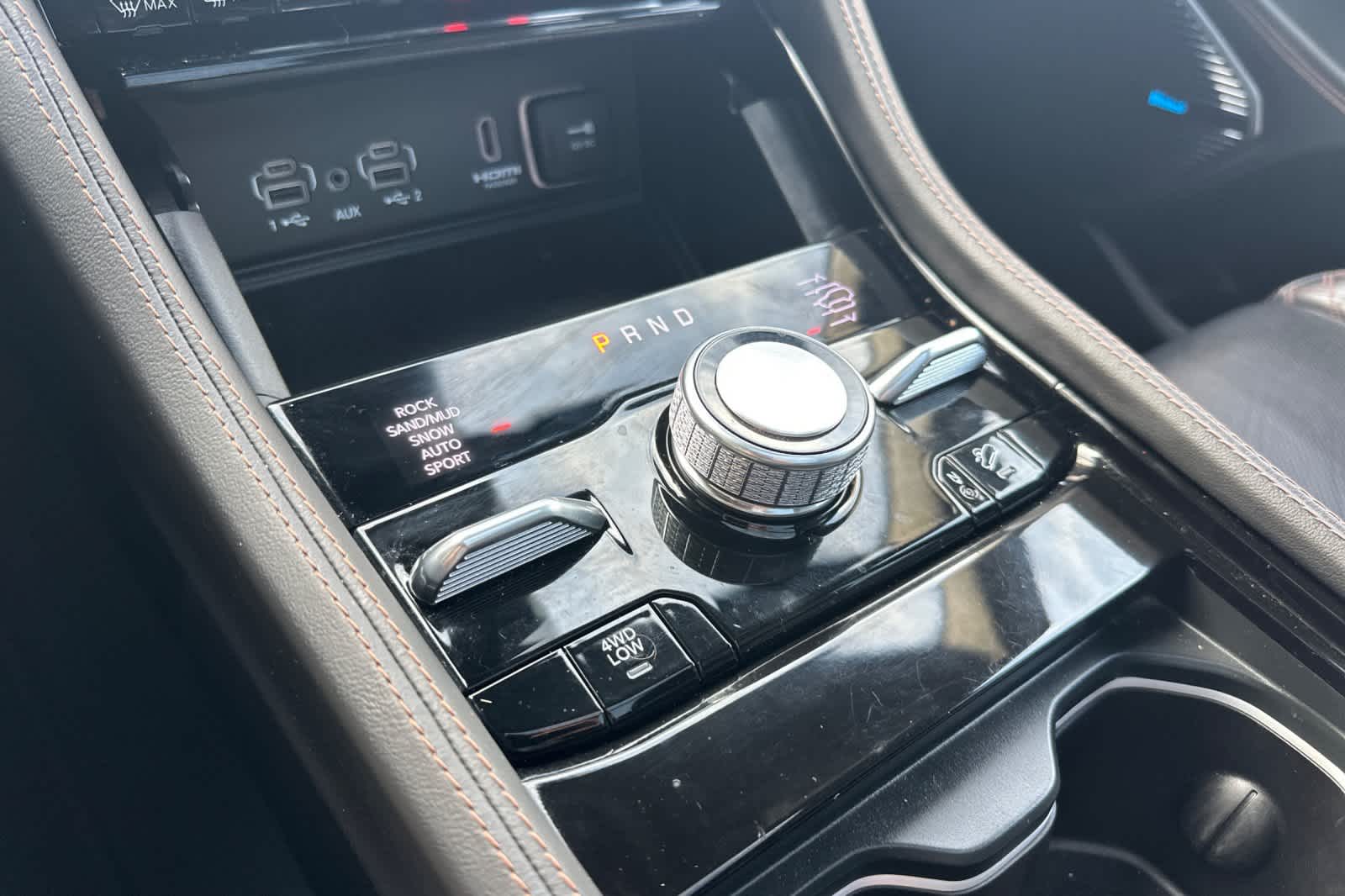 Thumbnail: 2023 Jeep Grand Cherokee - 22