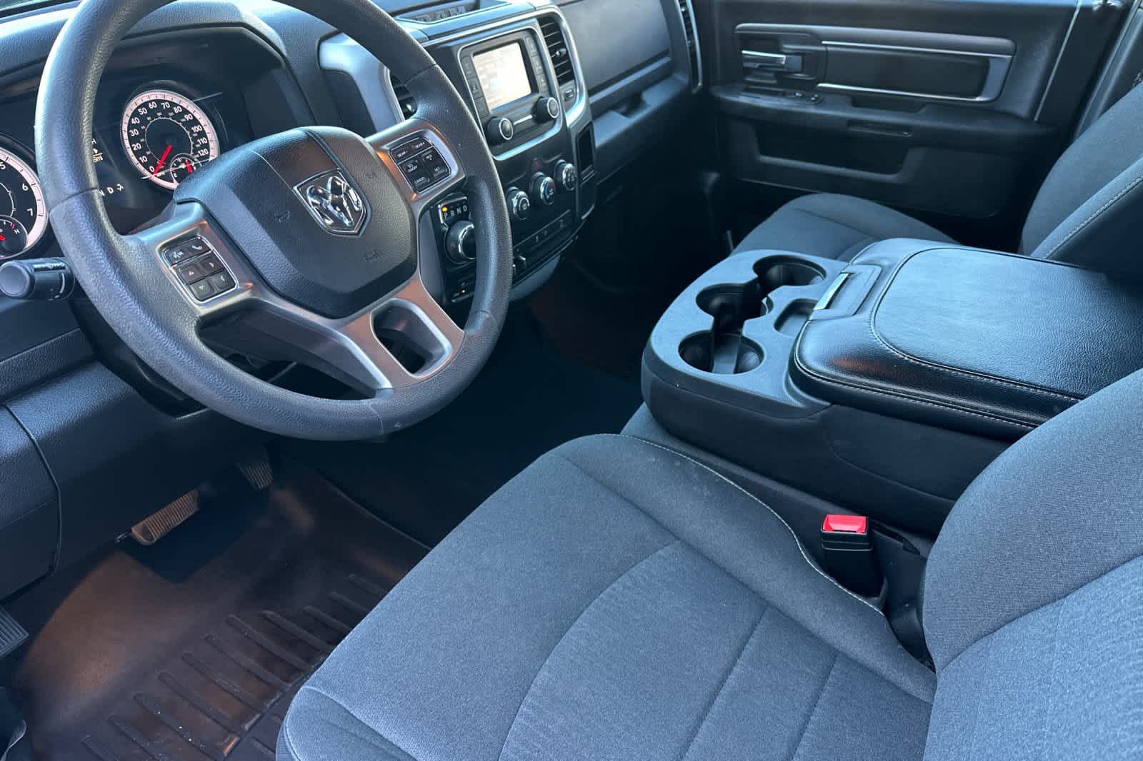 Thumbnail: 2022 RAM 1500 Classic - 11