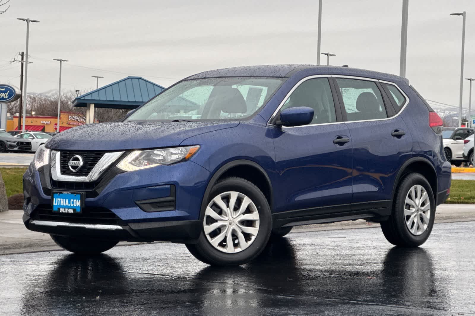 2017 Nissan Rogue S's photo