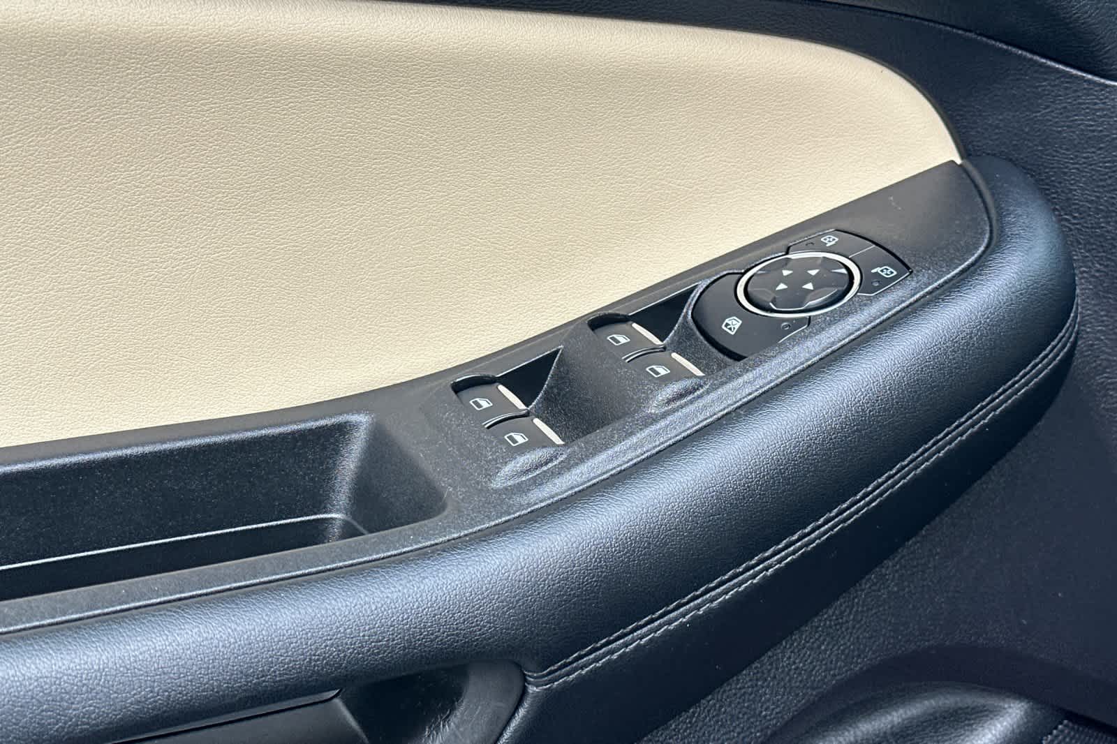 Thumbnail: 2022 Ford Edge - 13