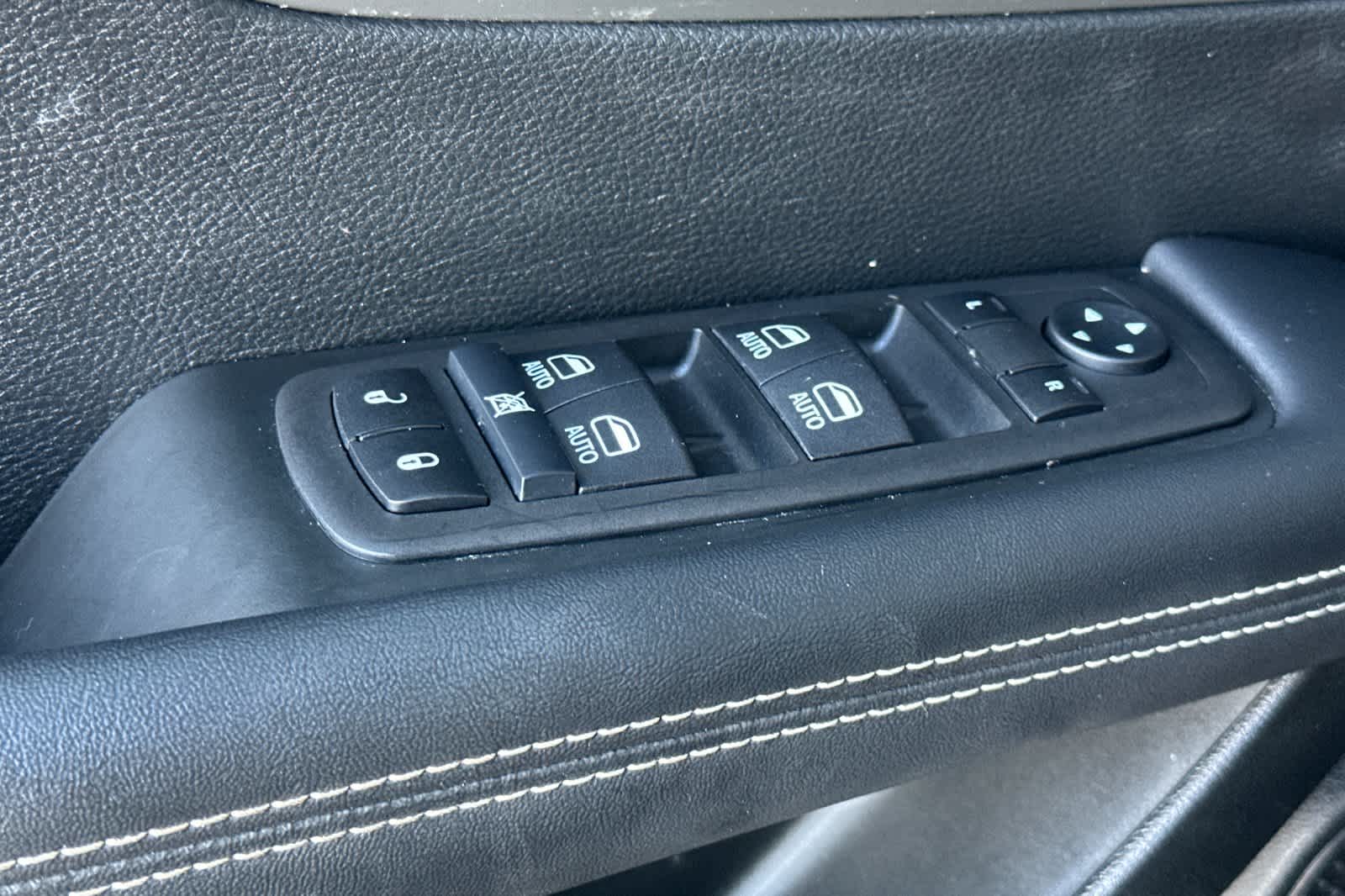 Thumbnail: 2025 Chrysler Pacifica - 13