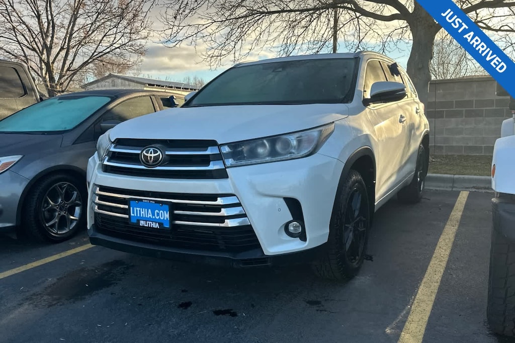 Used 2019 Toyota Highlander Limited Platinum V6 SUV