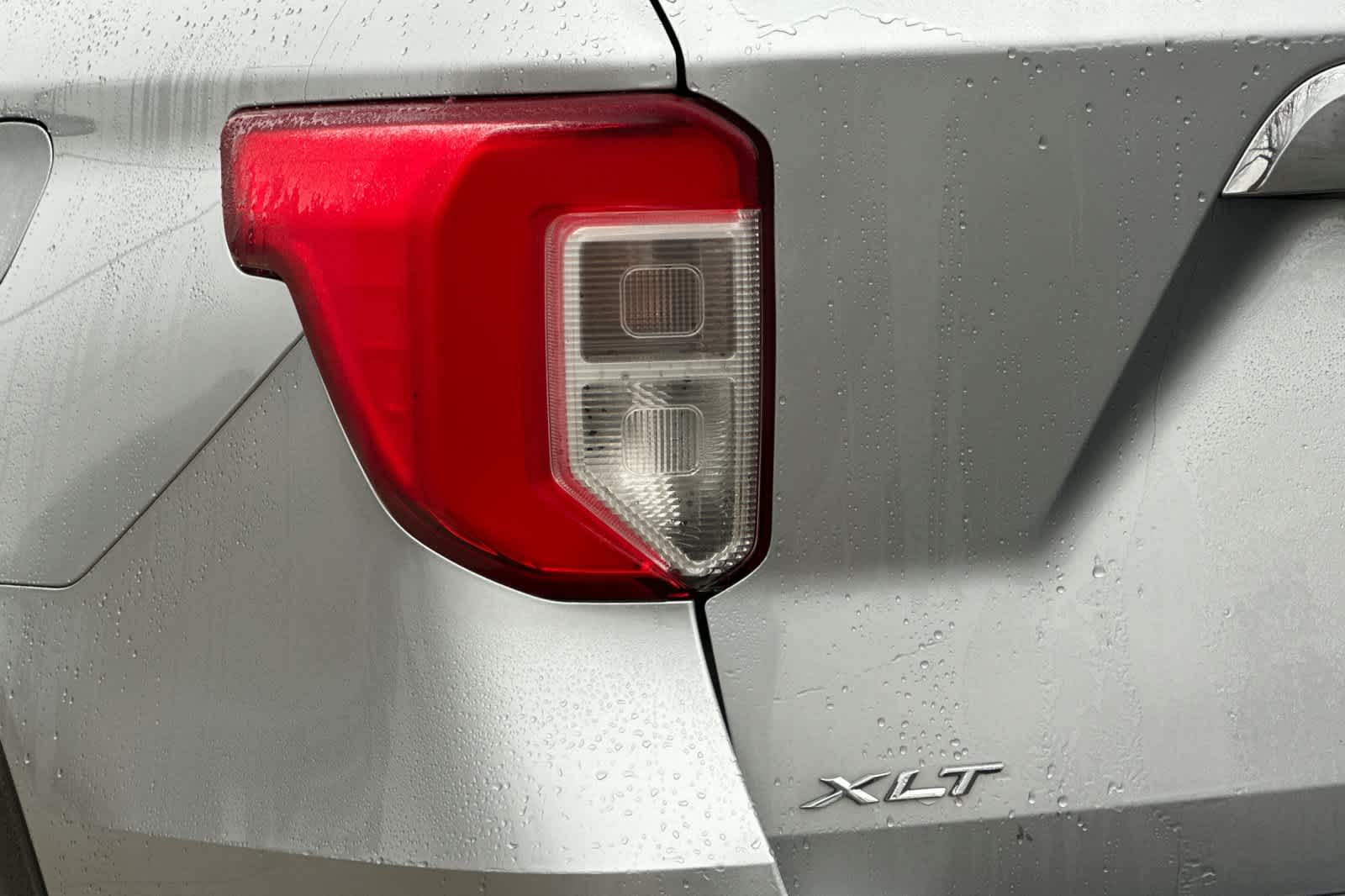 Thumbnail: 2021 Ford Explorer - 28