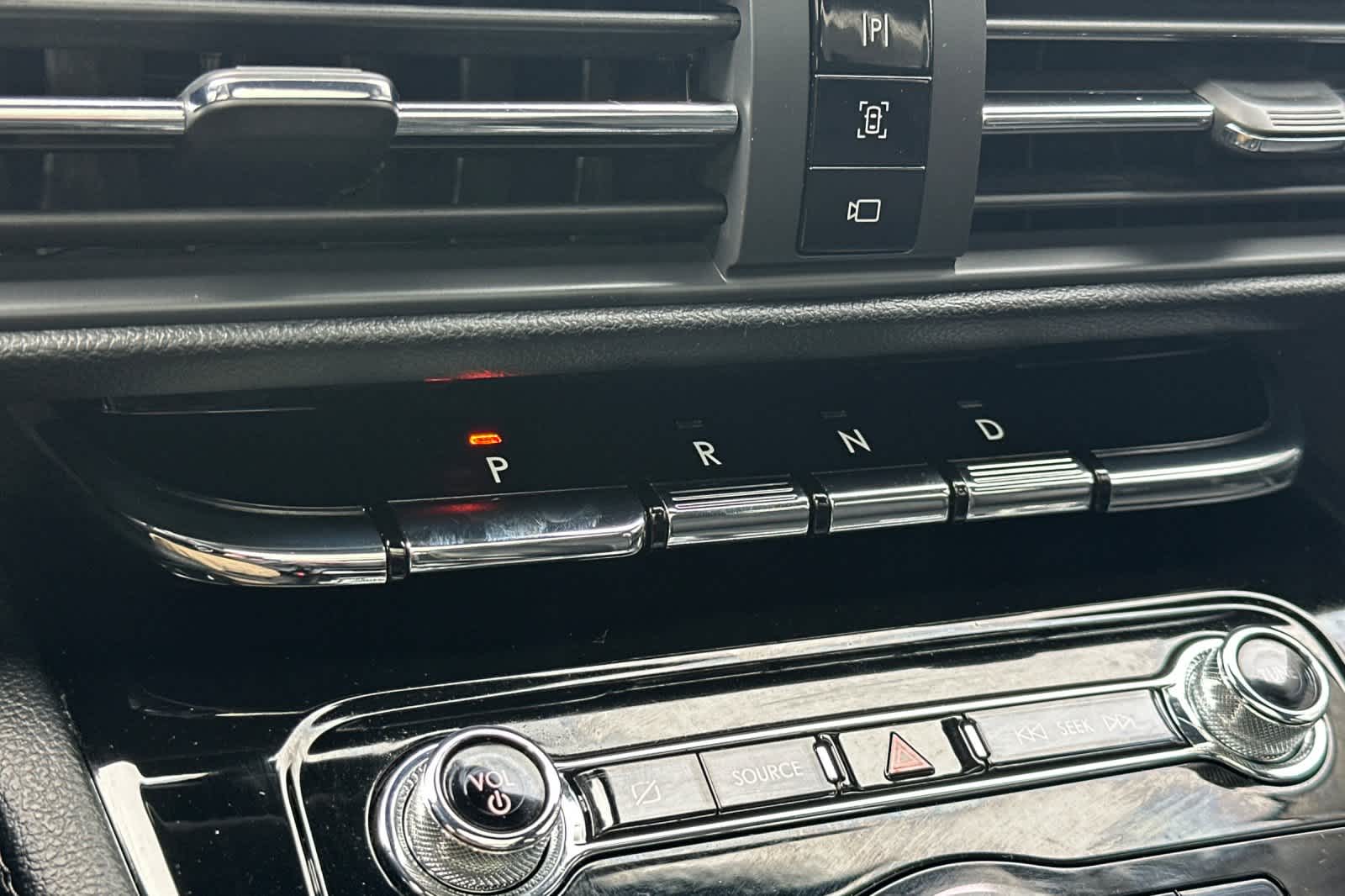 Thumbnail: 2022 Lincoln Corsair - 22