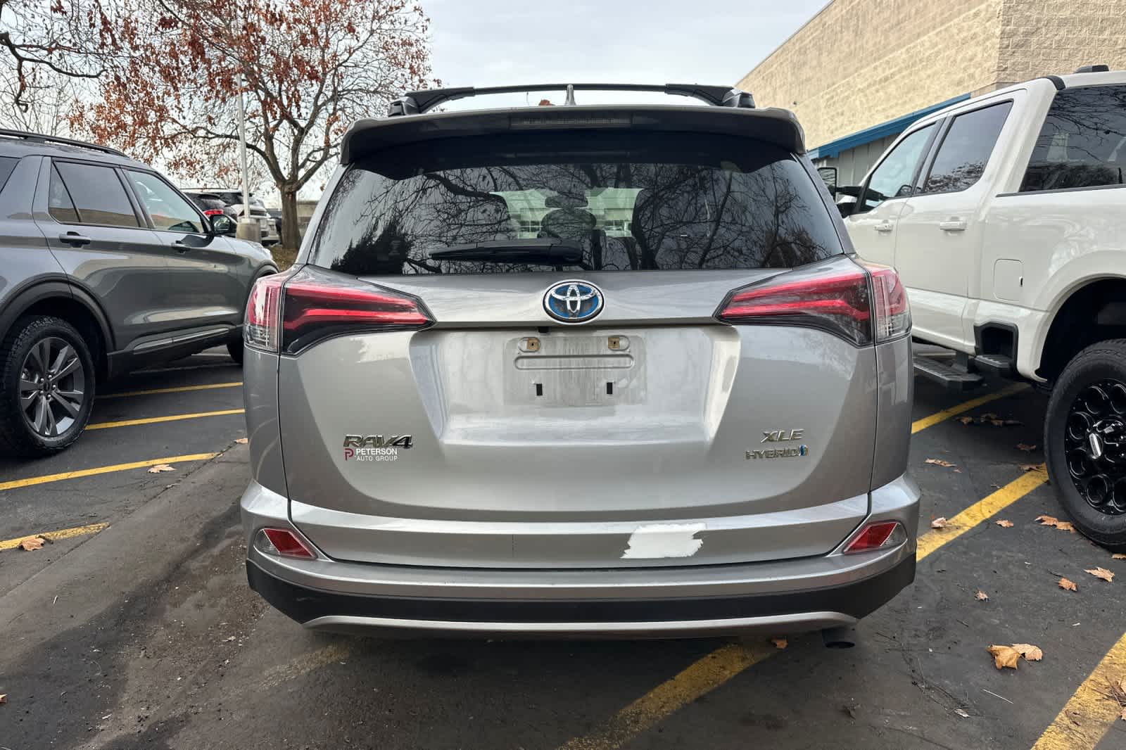 Thumbnail: 2017 Toyota RAV4 - 4