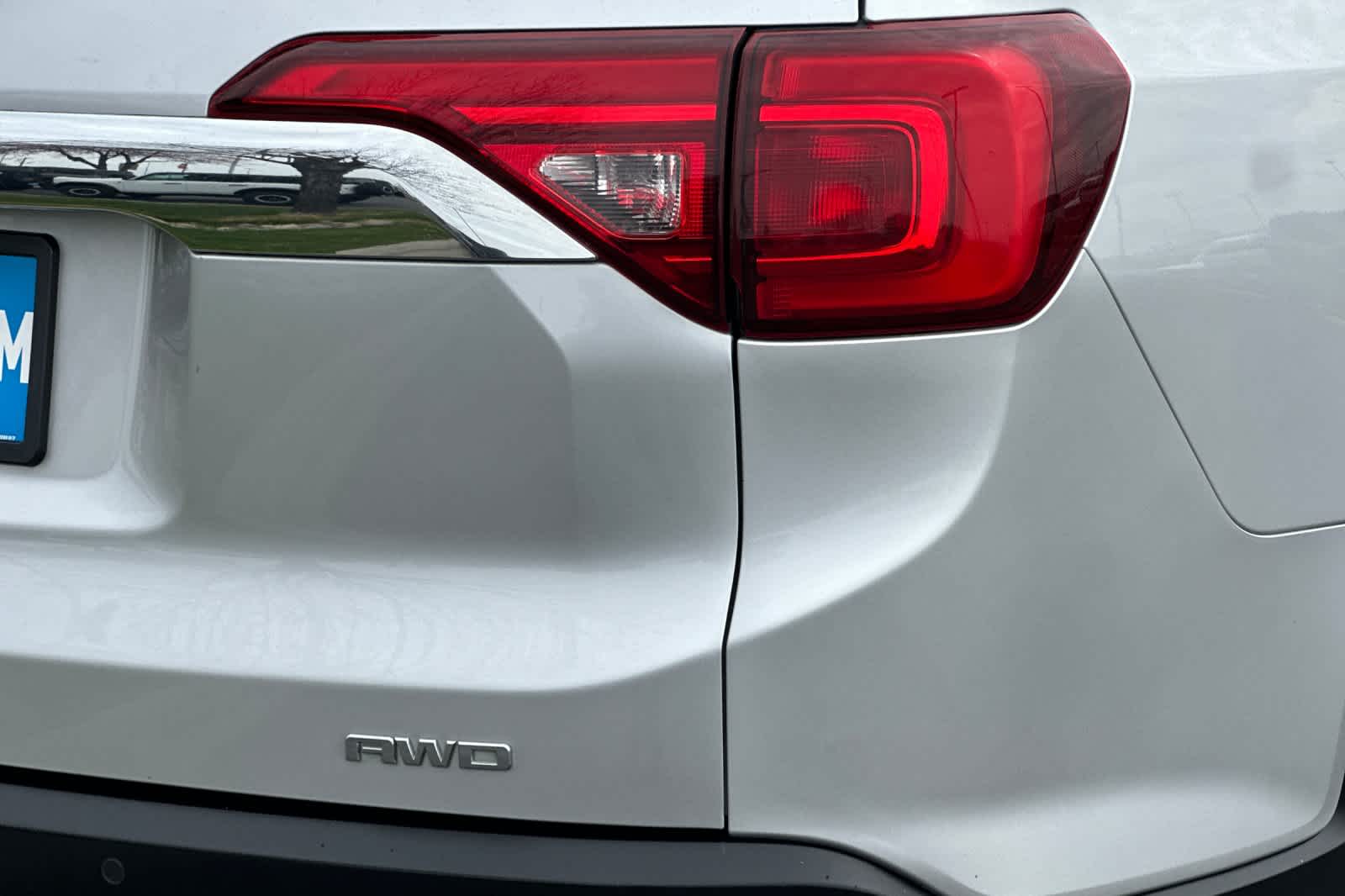 Thumbnail: 2018 GMC Acadia - 28