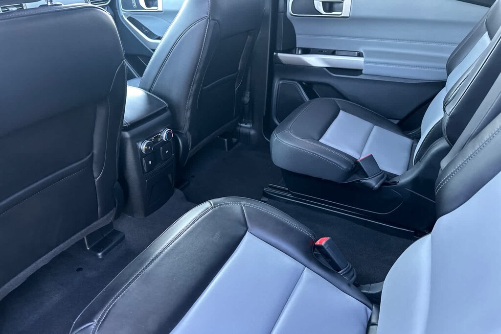 Used 2023 Ford Explorer XLT SUV