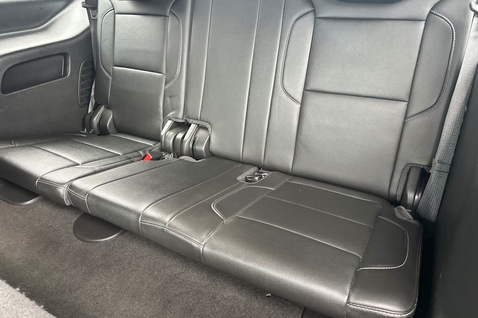 Thumbnail: 2018 Chevrolet Tahoe - 15