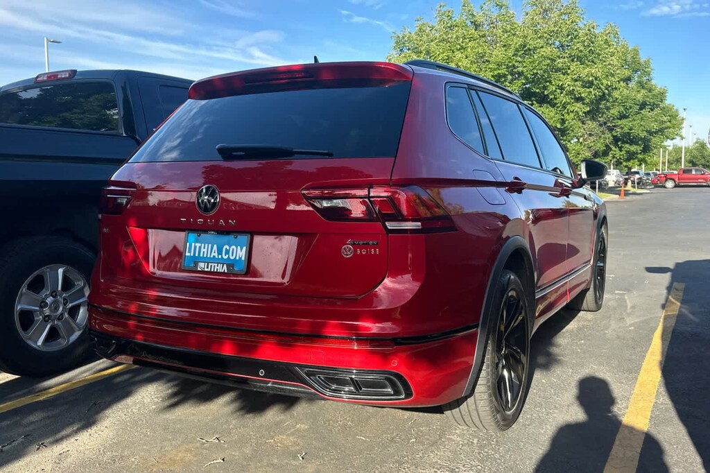 Used 2024 Volkswagen Tiguan SE R-Line Black SUV