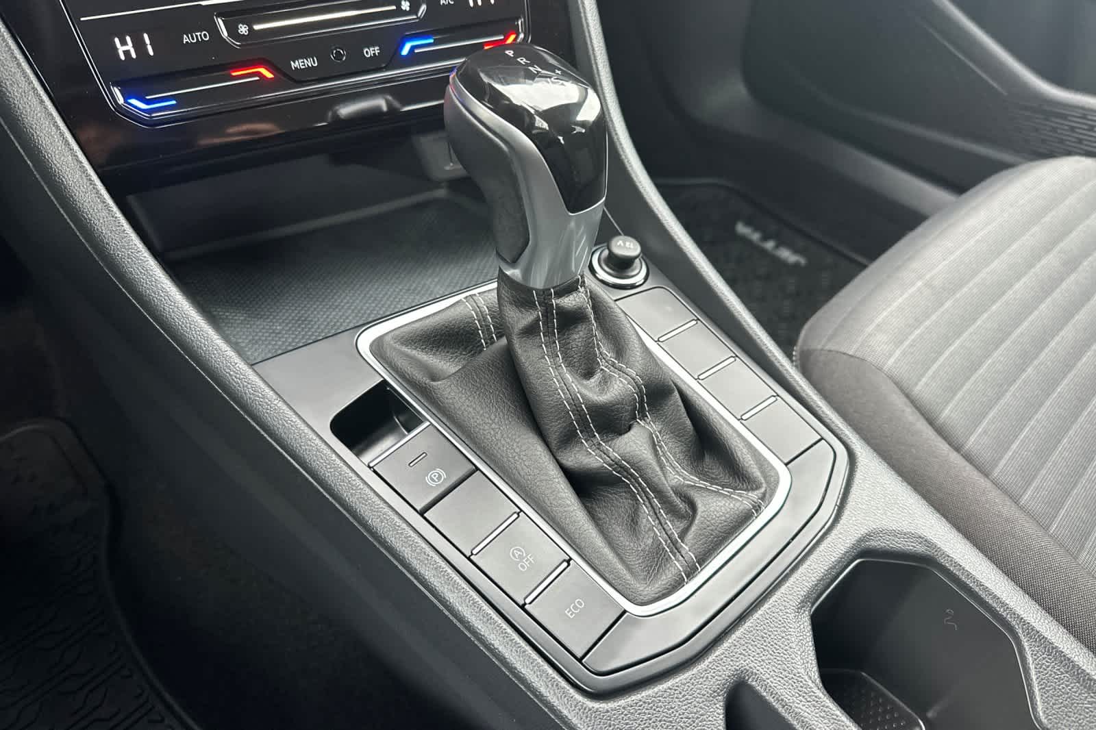 Thumbnail: 2025 Volkswagen Jetta - 20