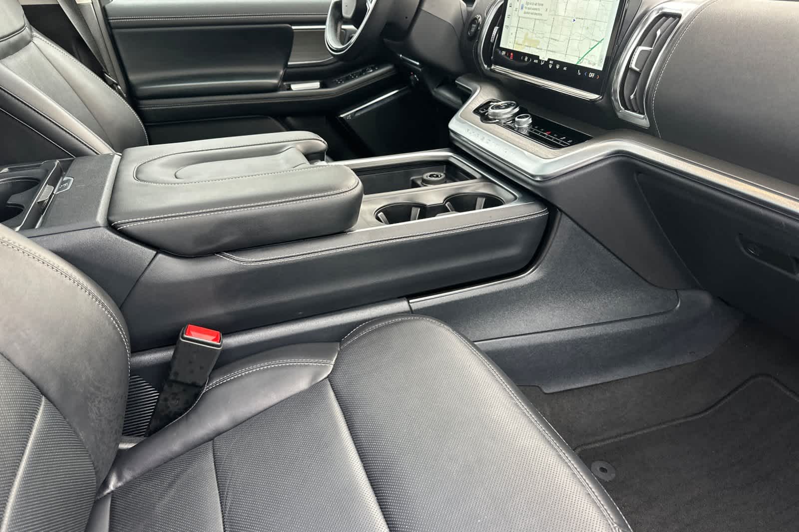 Thumbnail: 2025 Ford Expedition MAX - 17