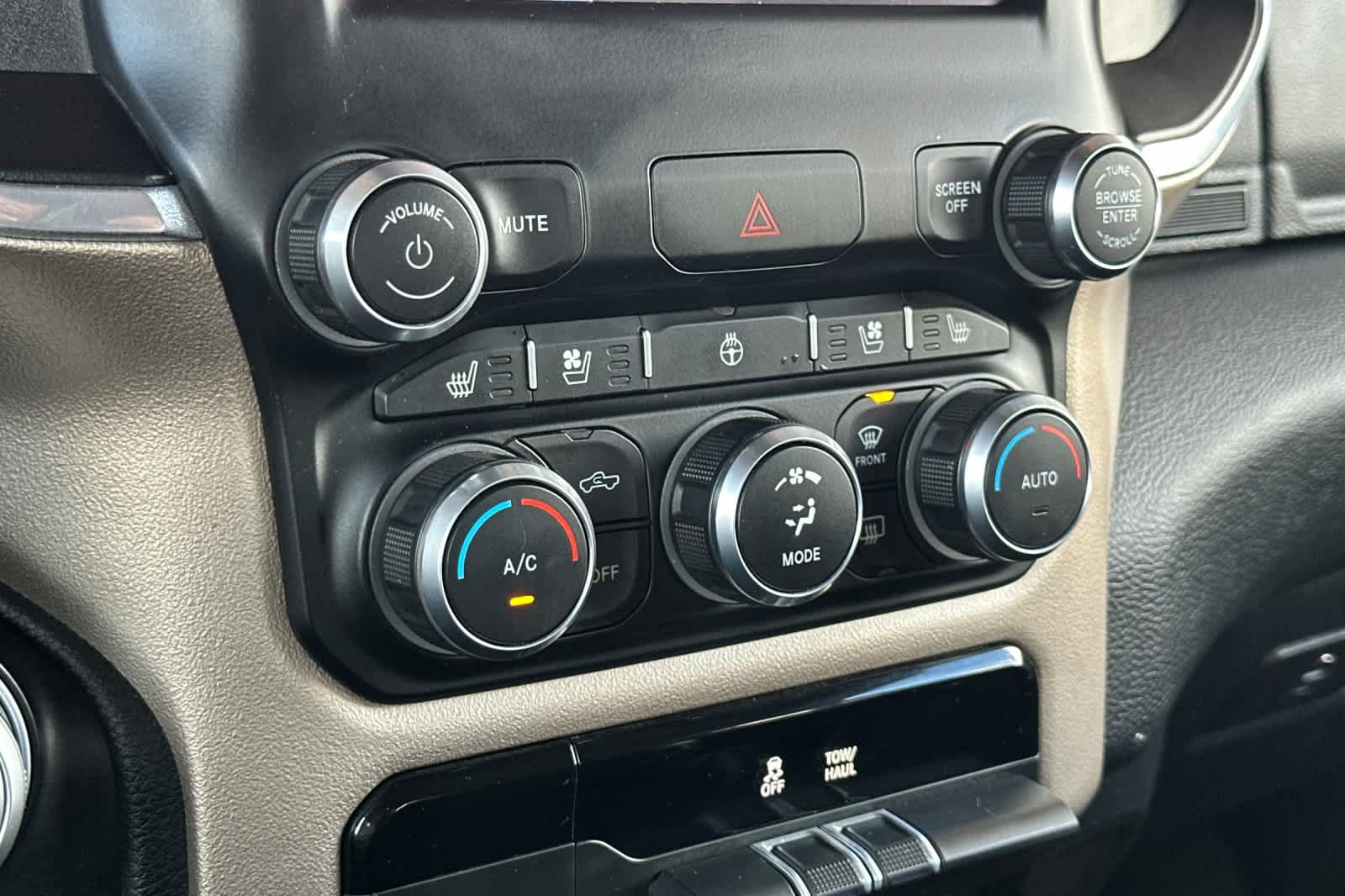 Thumbnail: 2022 RAM 1500 - 19