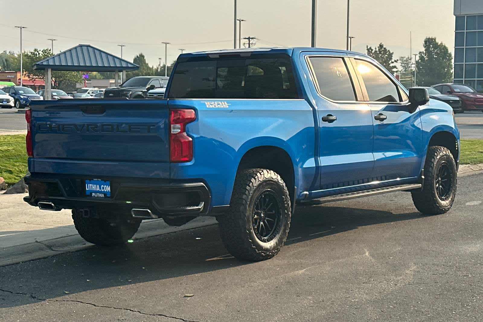 Used 2022 Chevrolet Silverado 1500 LT Trail Boss with VIN 3GCUDFET0NG631149 for sale in Boise, ID