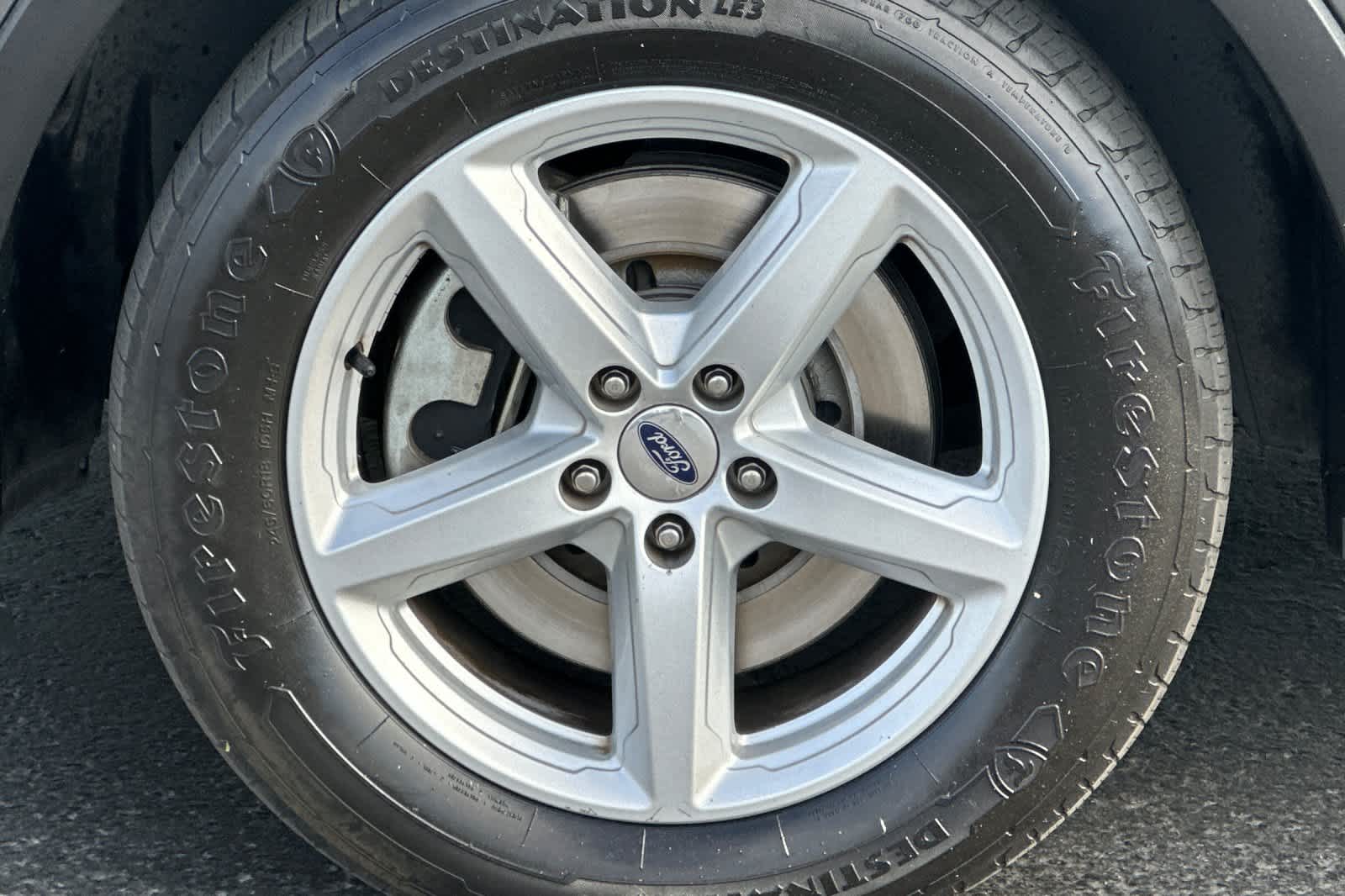 Thumbnail: 2016 Ford Explorer - 28