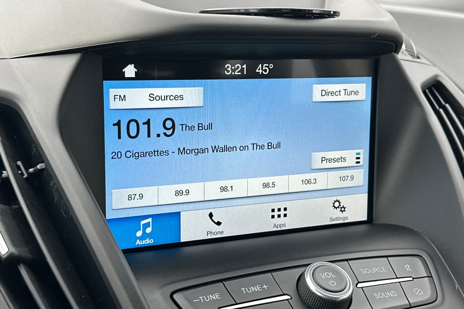 Thumbnail: 2019 Ford Escape - 18