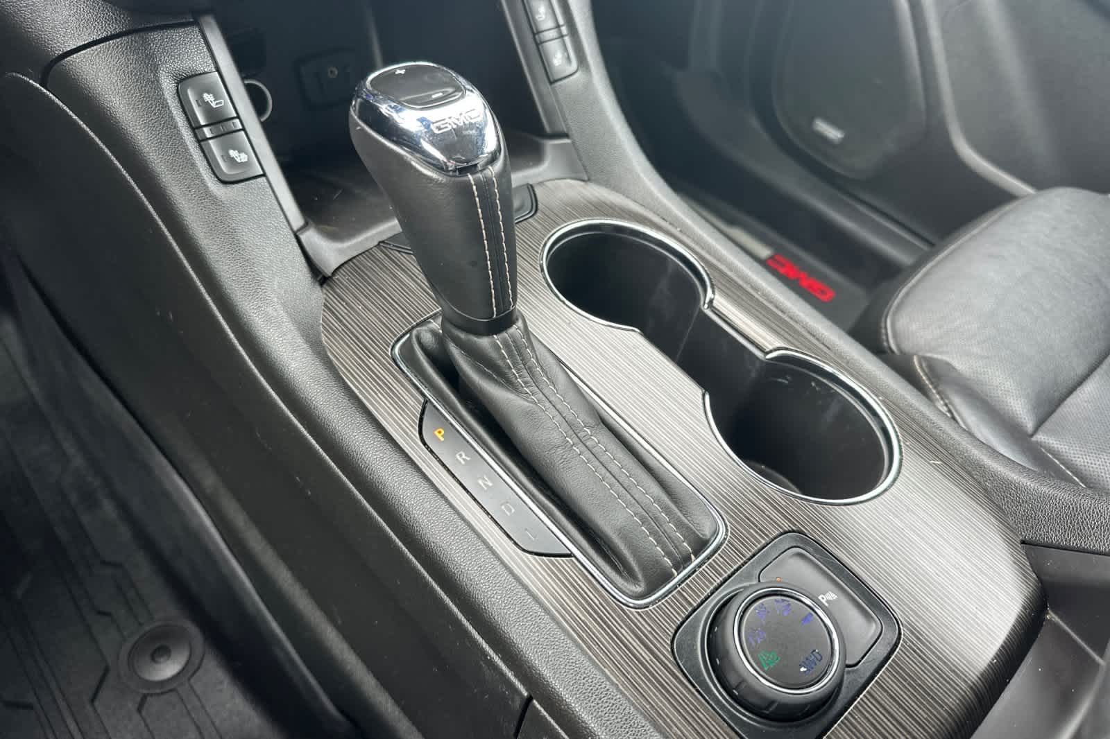 Thumbnail: 2018 GMC Acadia - 22