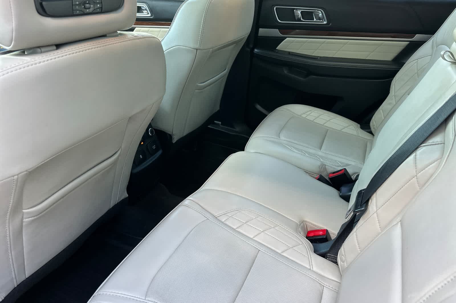 Thumbnail: 2017 Ford Explorer - 4