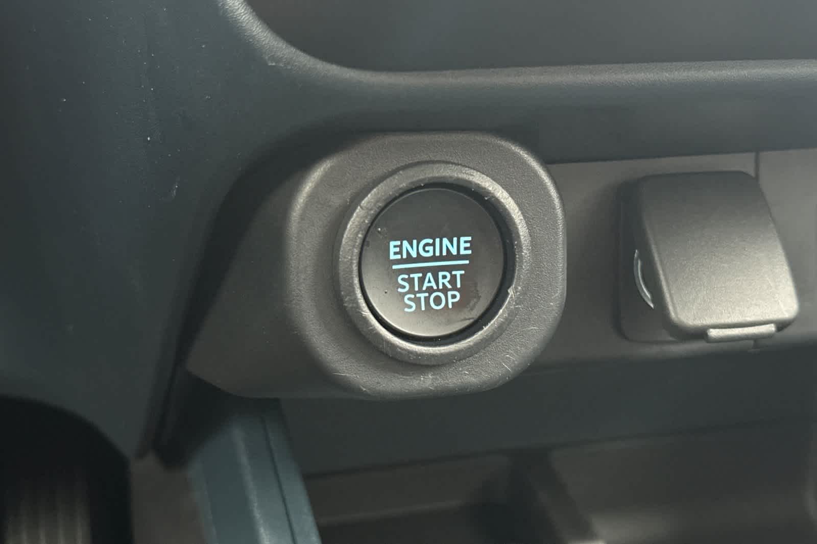 Thumbnail: 2025 Ford Maverick - 22