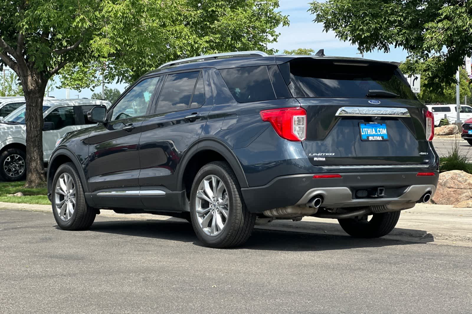 Thumbnail: 2022 Ford Explorer - 6