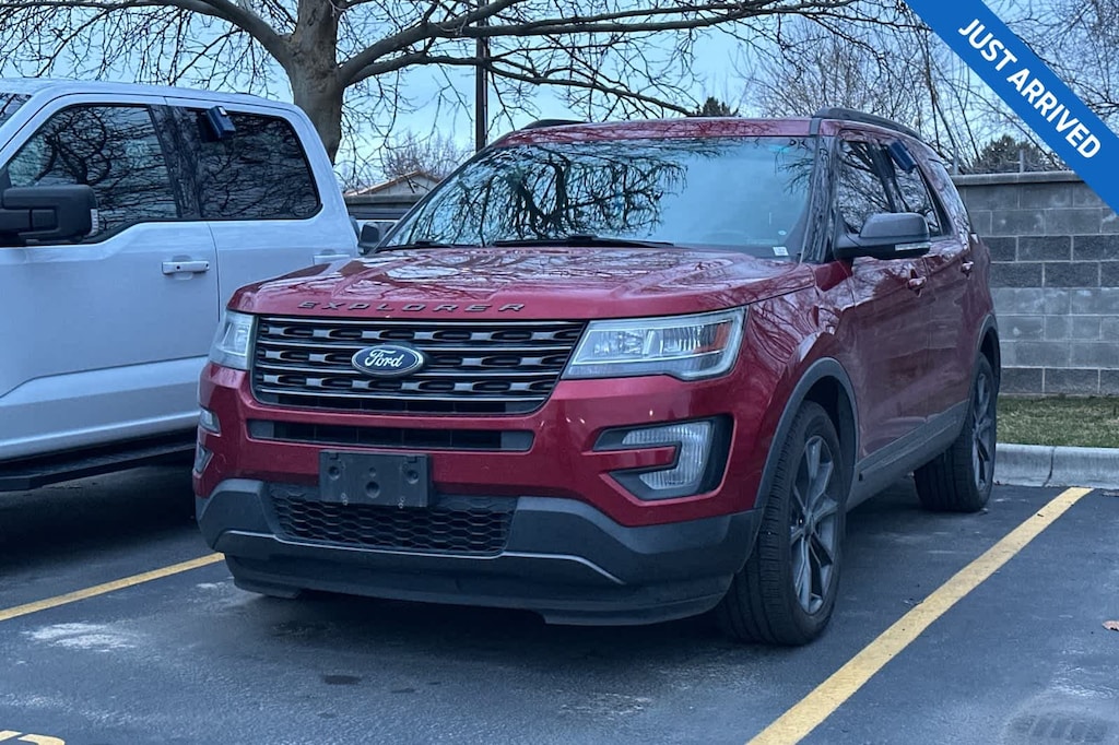 Used 2017 Ford Explorer XLT SUV