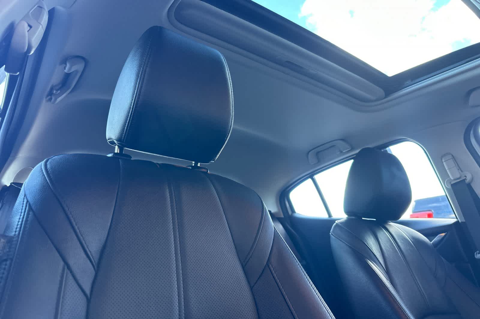 Thumbnail: 2018 Mazda Mazda3 - 16