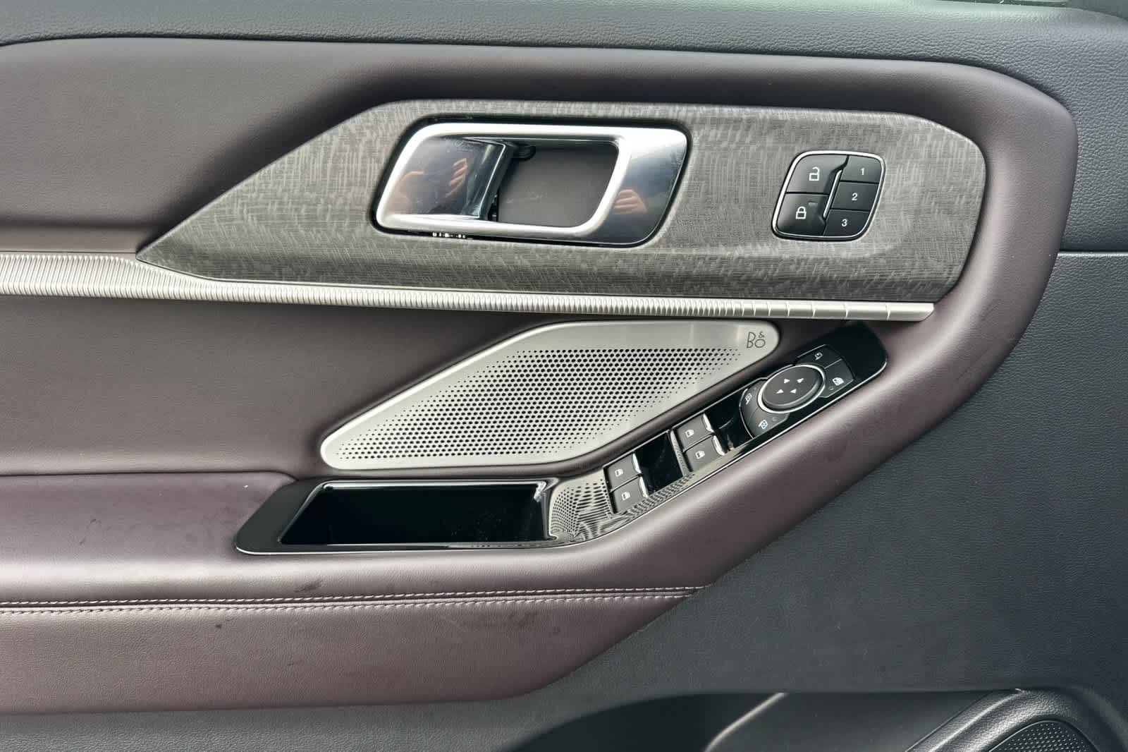 Thumbnail: 2025 Ford Explorer - 12