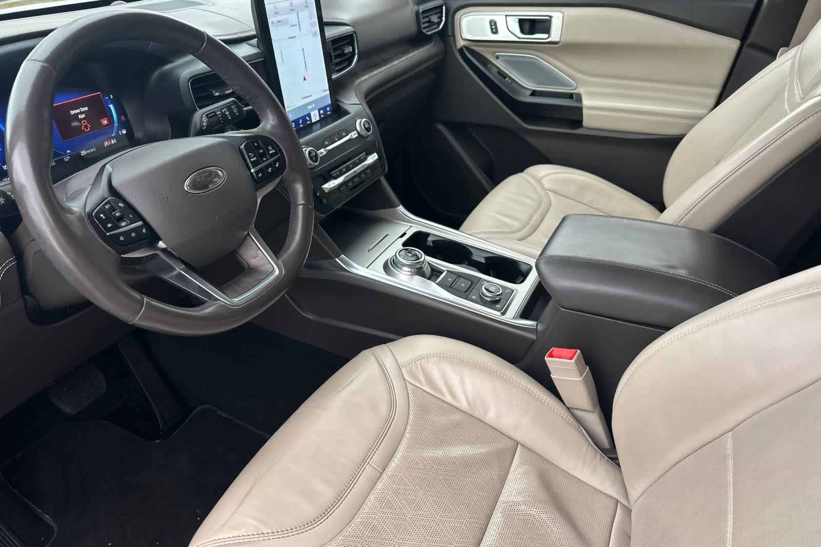 Thumbnail: 2020 Ford Explorer - 11