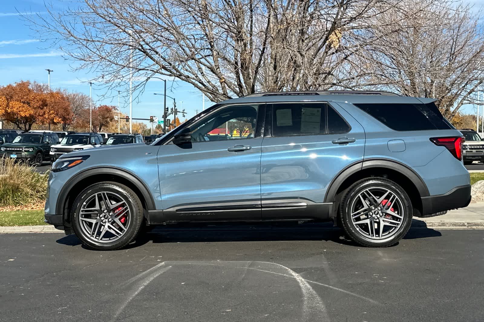 Thumbnail: 2025 Ford Explorer - 5