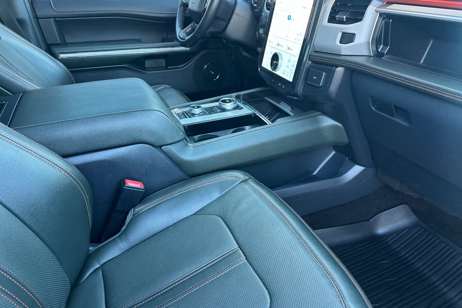 Thumbnail: 2022 Ford Expedition - 17