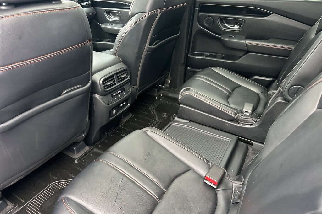 Used 2023 Honda Pilot TrailSport SUV