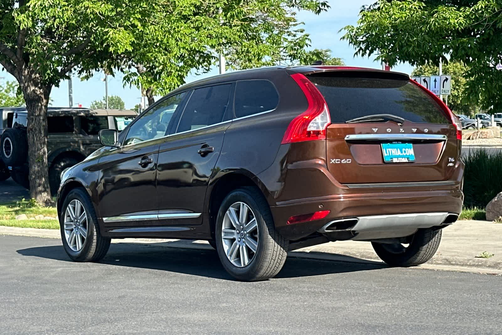 Thumbnail: 2016 Volvo XC60 - 6