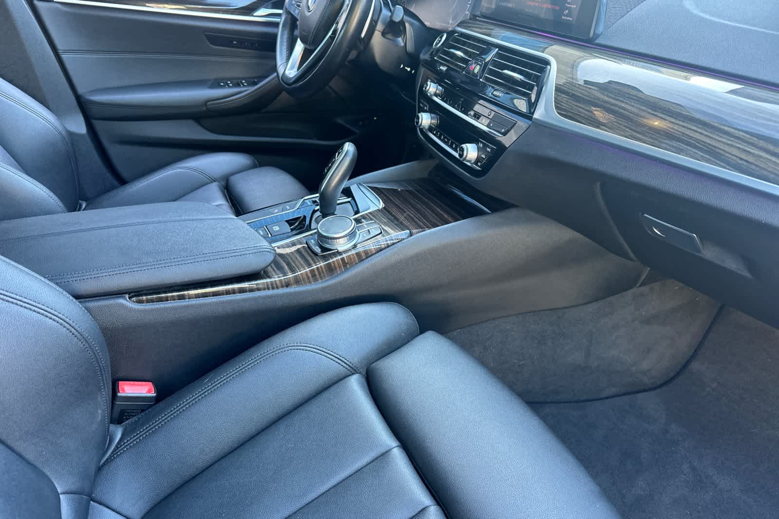 Thumbnail: 2020 BMW 5 Series - 15