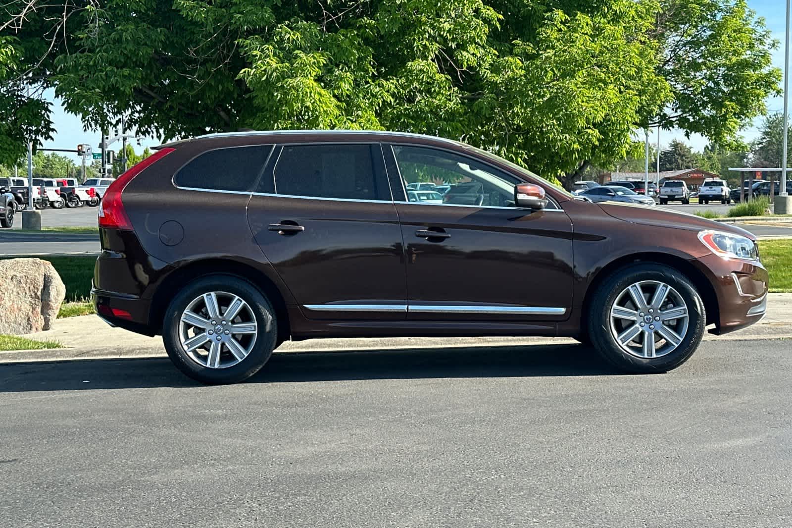 Thumbnail: 2016 Volvo XC60 - 8