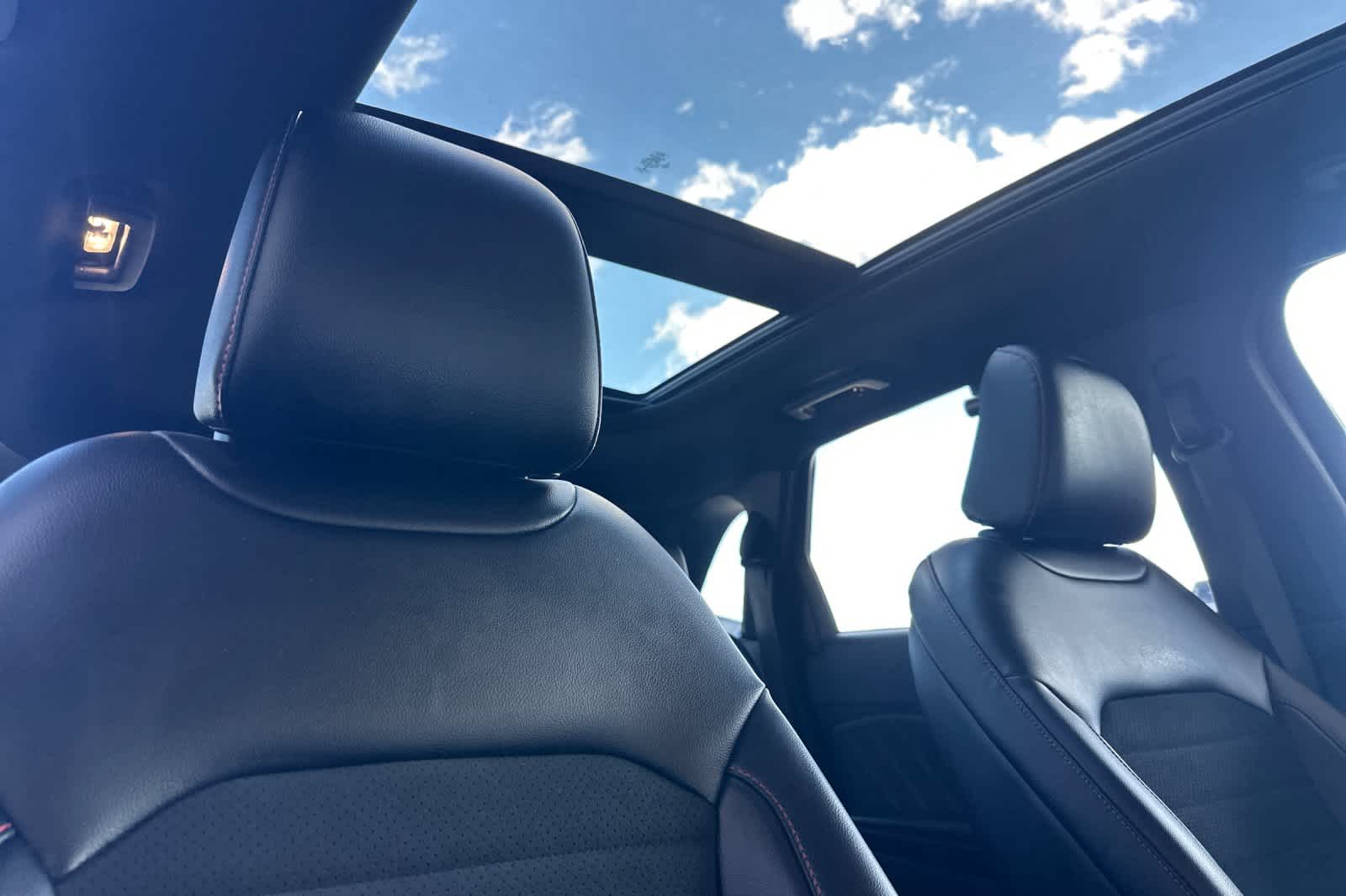 Thumbnail: 2022 Ford Edge - 17