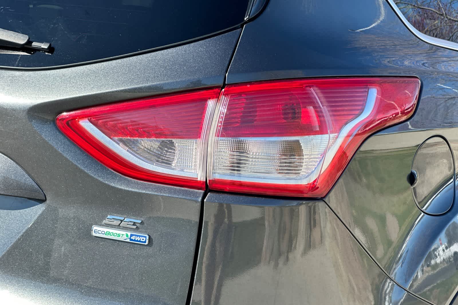 Thumbnail: 2016 Ford Escape - 26