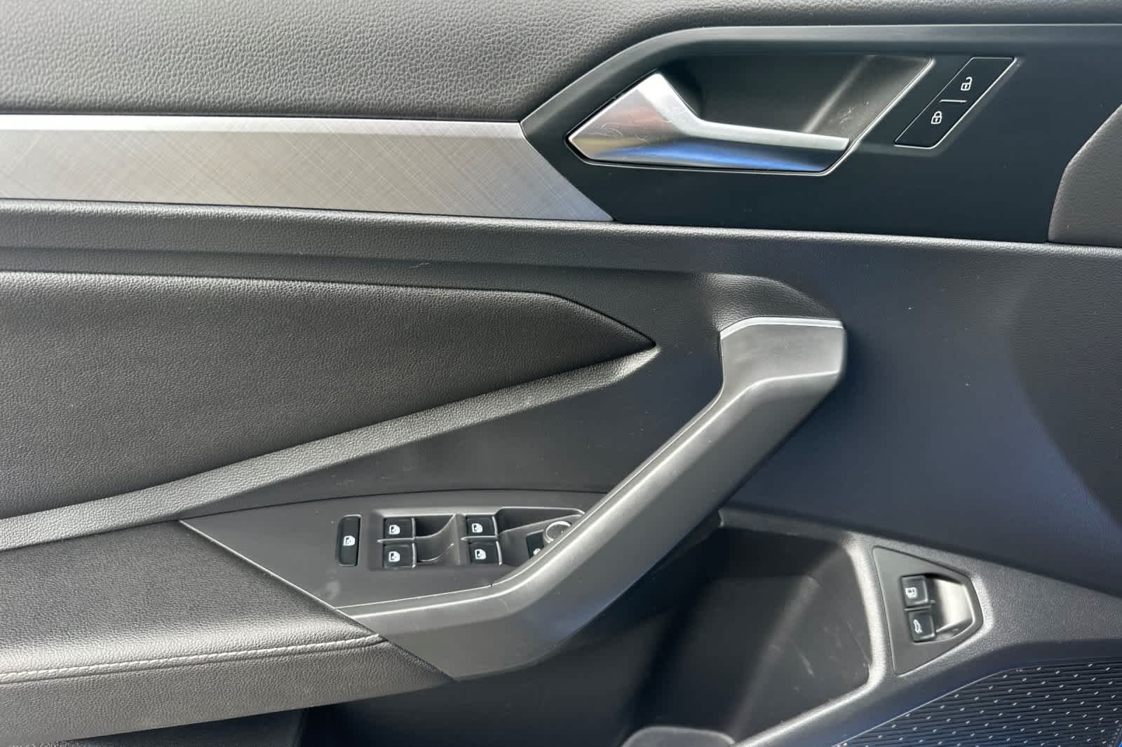 Thumbnail: 2022 Volkswagen Jetta - 12