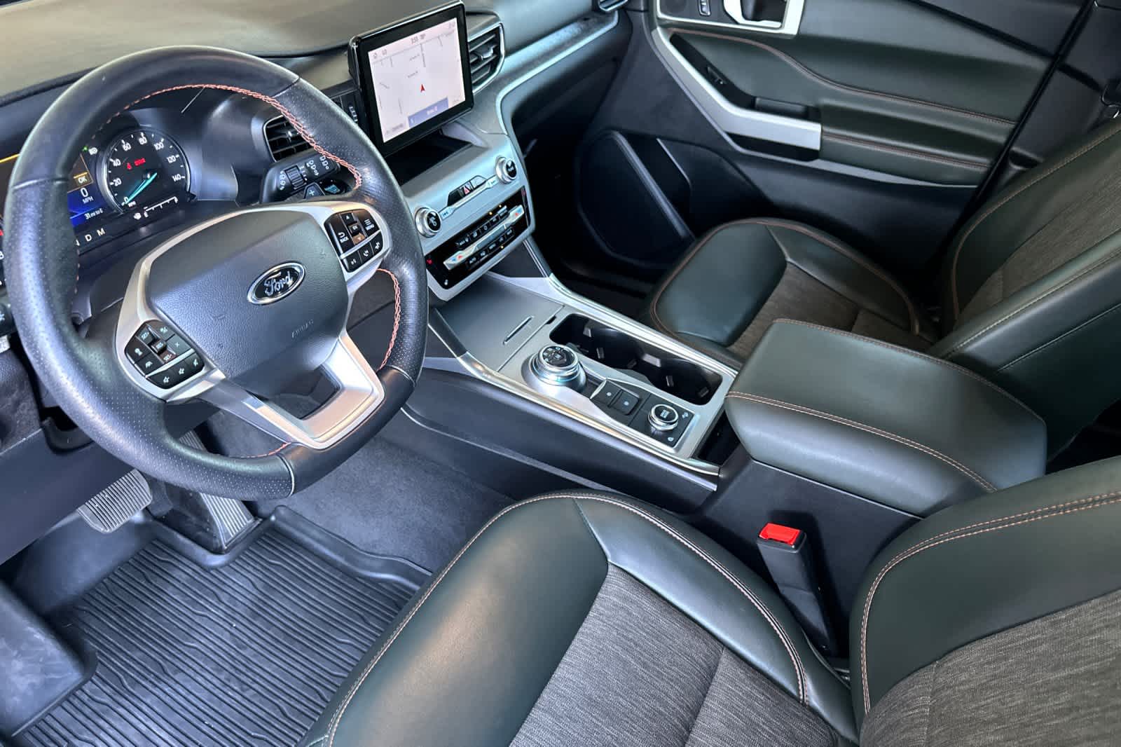 Thumbnail: 2022 Ford Explorer - 11