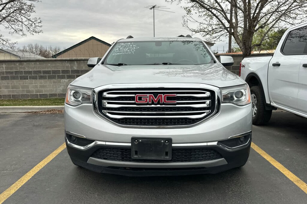 Used 2018 GMC Acadia SLT-1 SUV