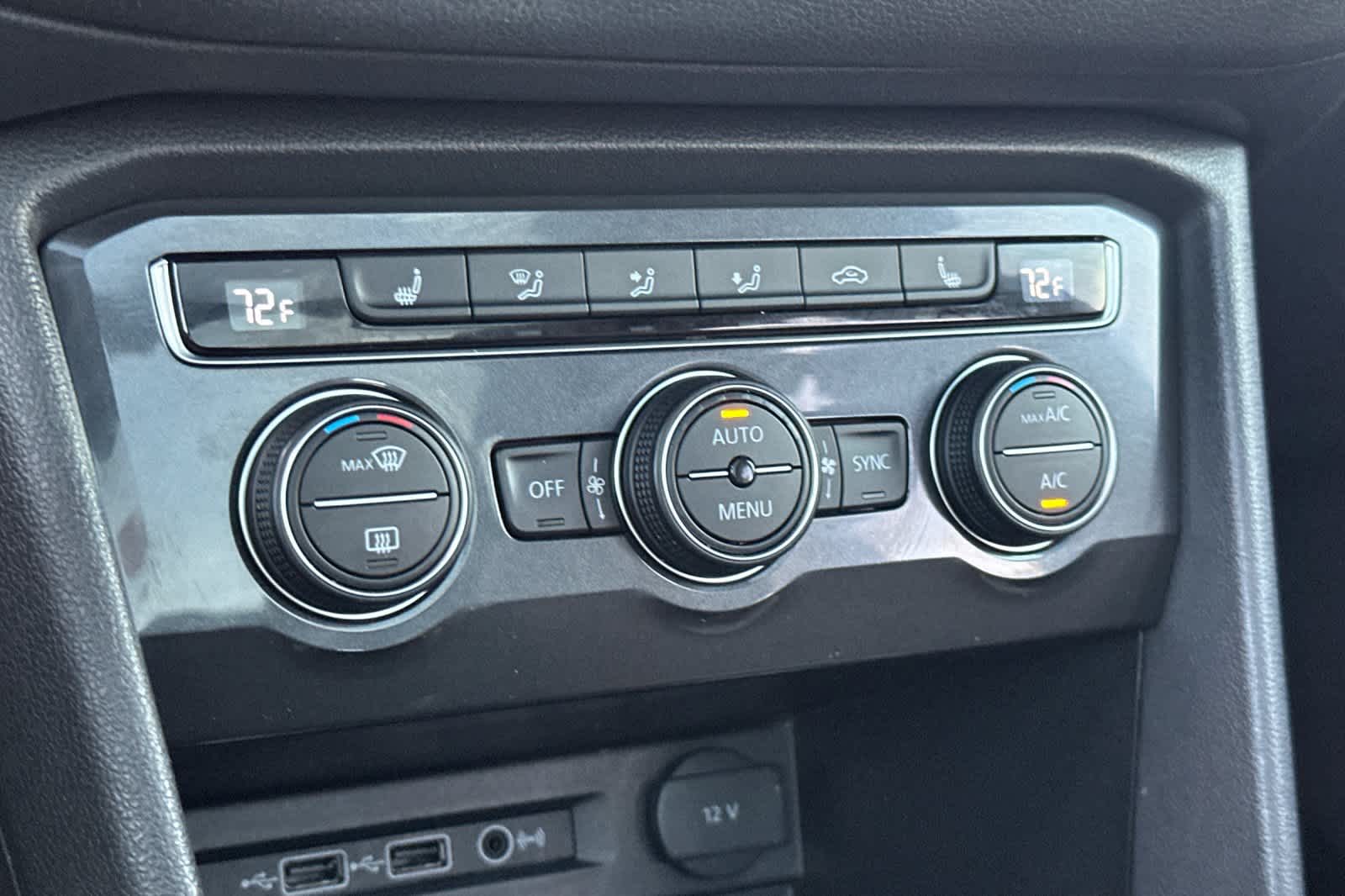 Thumbnail: 2018 Volkswagen Tiguan - 21