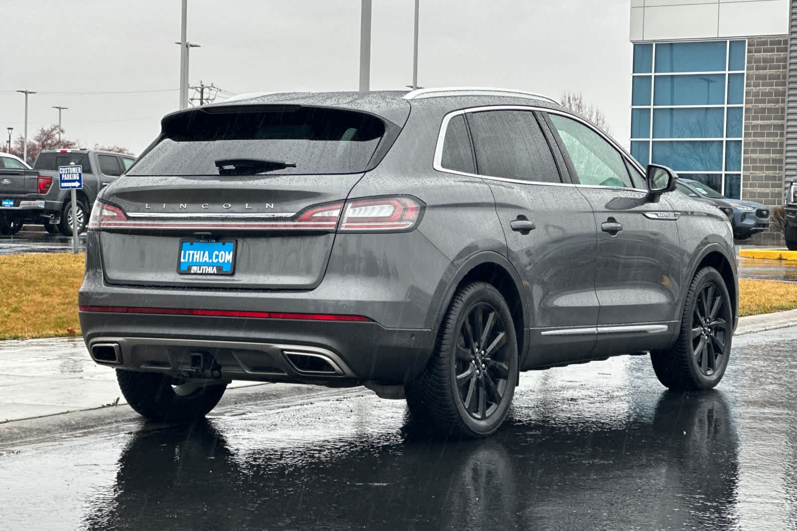 Thumbnail: 2023 Lincoln Nautilus - 2