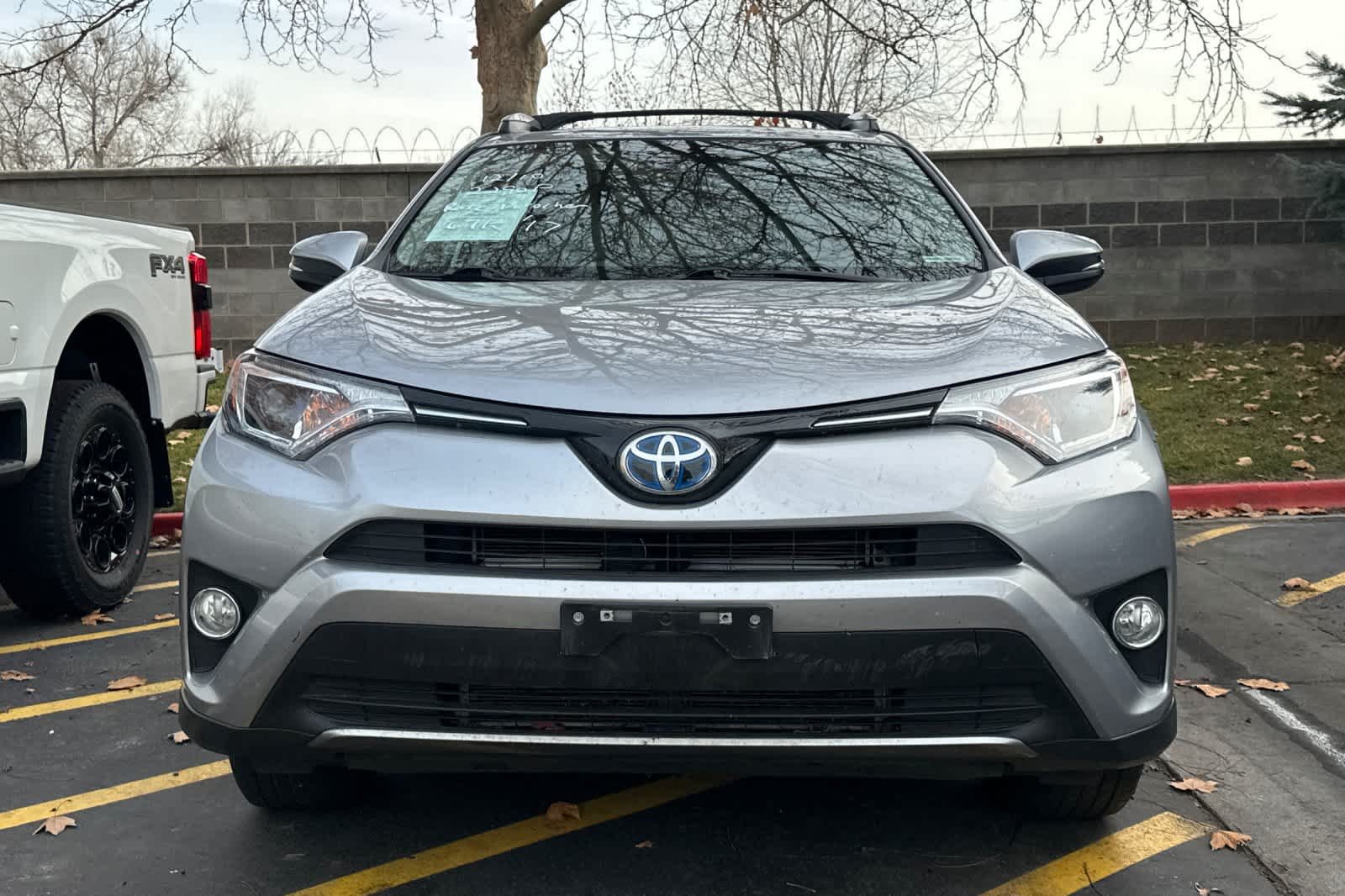 Thumbnail: 2017 Toyota RAV4 - 6