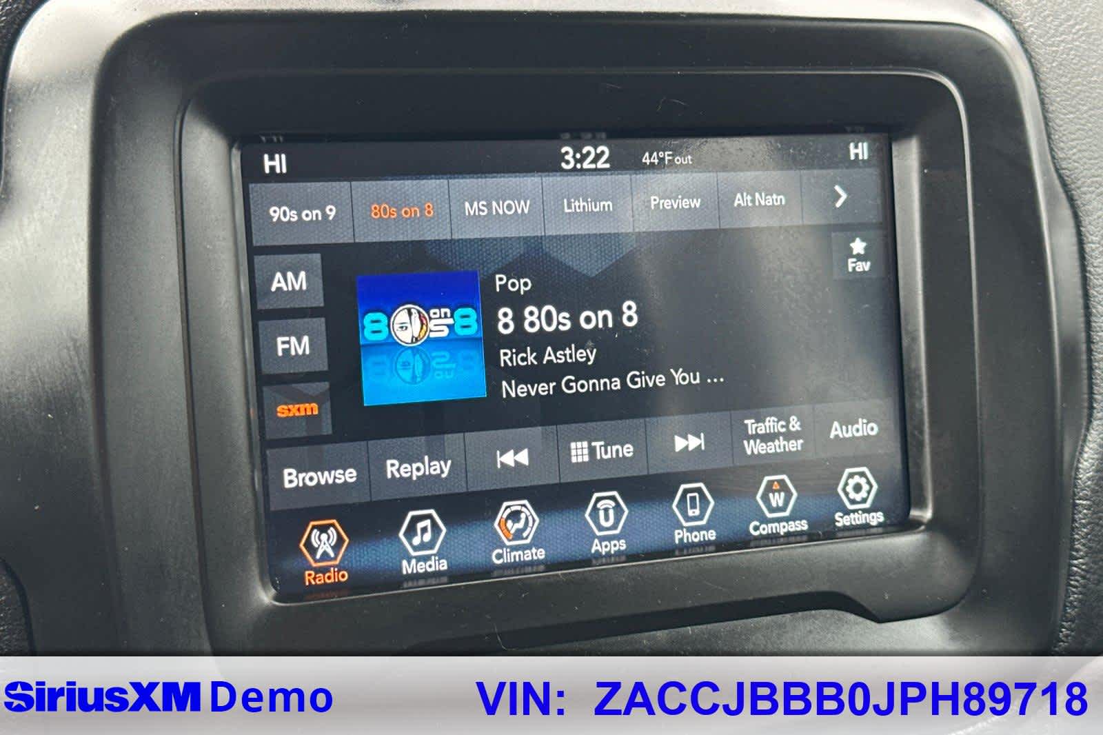 Thumbnail: 2018 Jeep Renegade - 28