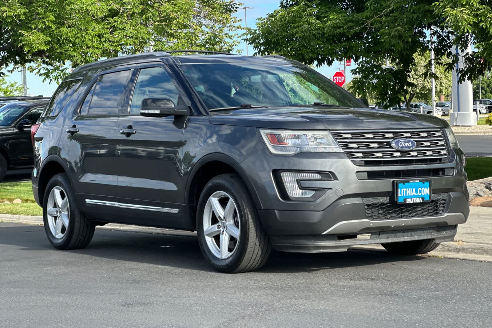 Thumbnail: 2016 Ford Explorer - 9
